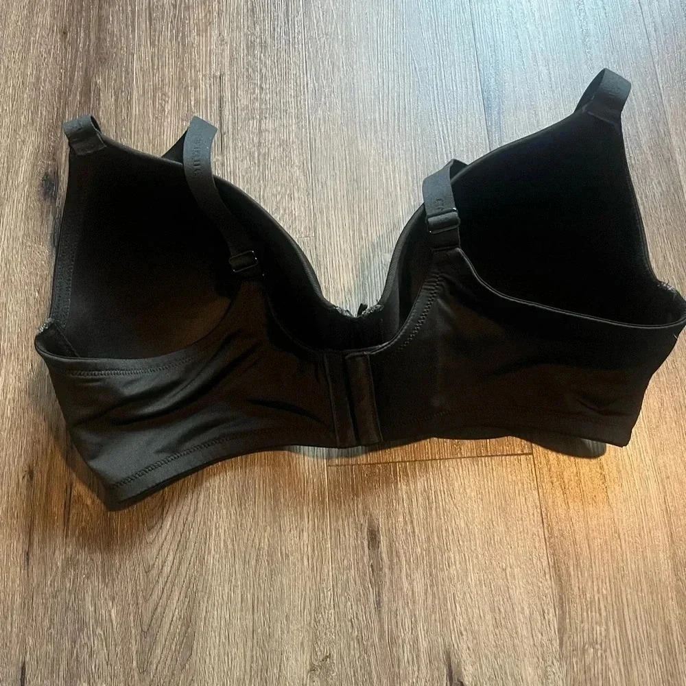 Lane Bryant Cacique Cooling Plunge Bra Black - Picture 2 of 3